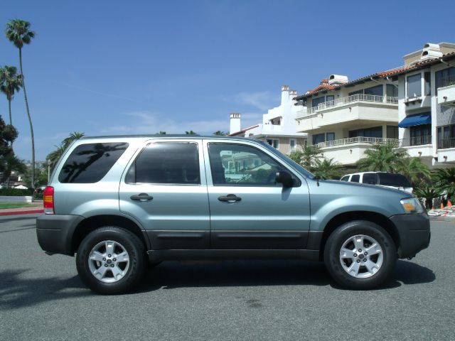 2005 Ford Escape 4x4 Coupe