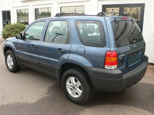 2005 Ford Escape Reg Cab 159.5 WB C5B