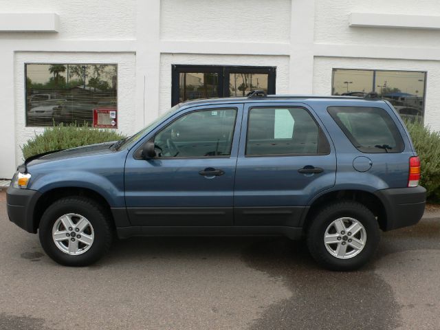 2005 Ford Escape Reg Cab 159.5 WB C5B