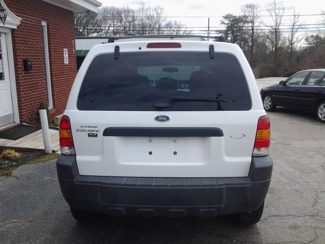 2005 Ford Escape SL 4x4 Regular Cab
