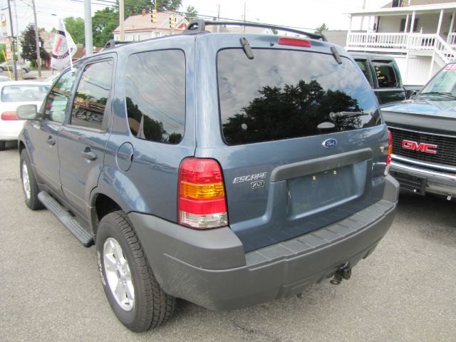 2005 Ford Escape SL 4x4 Regular Cab