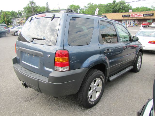 2005 Ford Escape SL 4x4 Regular Cab