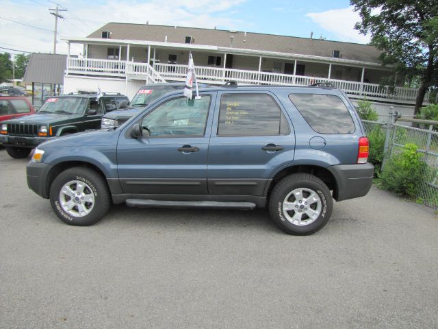 2005 Ford Escape SL 4x4 Regular Cab