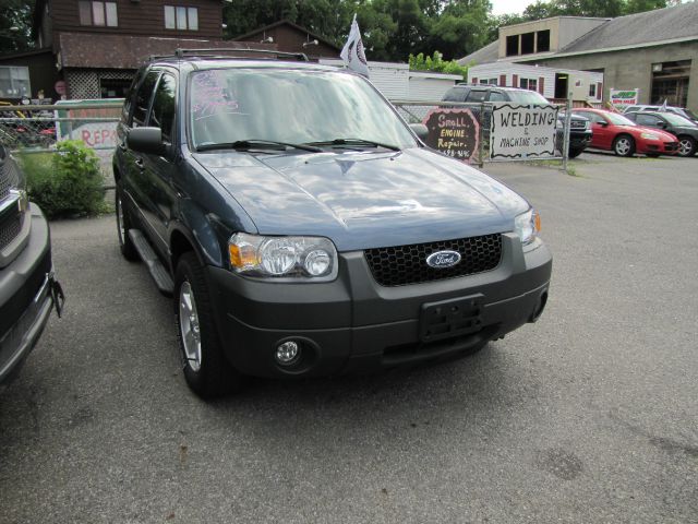 2005 Ford Escape SL 4x4 Regular Cab