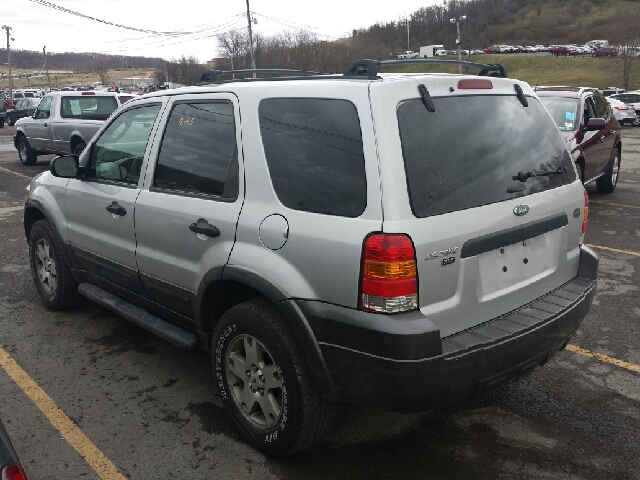 2005 Ford Escape 15
