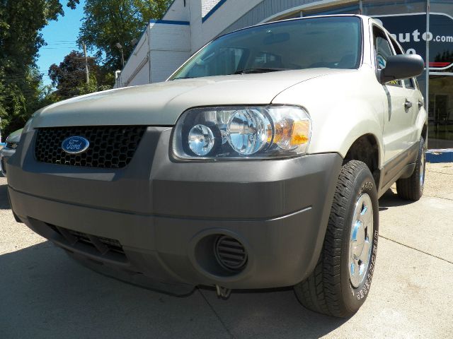 2005 Ford Escape Reg Cab 159.5 WB C5B