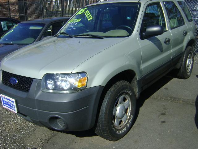 2005 Ford Escape XLS