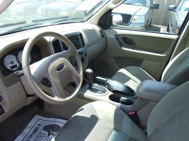 2005 Ford Escape SL 4x4 Regular Cab