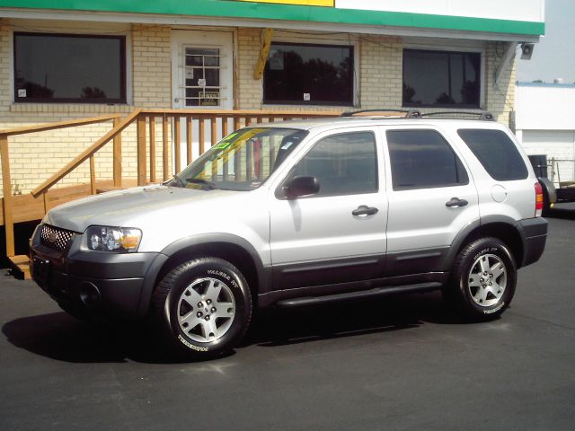 2005 Ford Escape SL 4x4 Regular Cab
