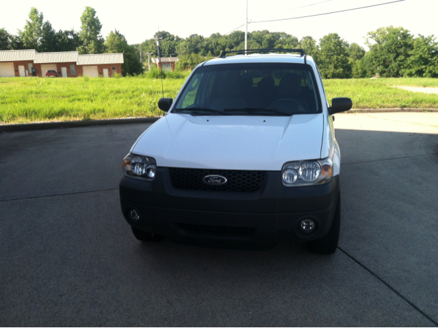 2005 Ford Escape 15
