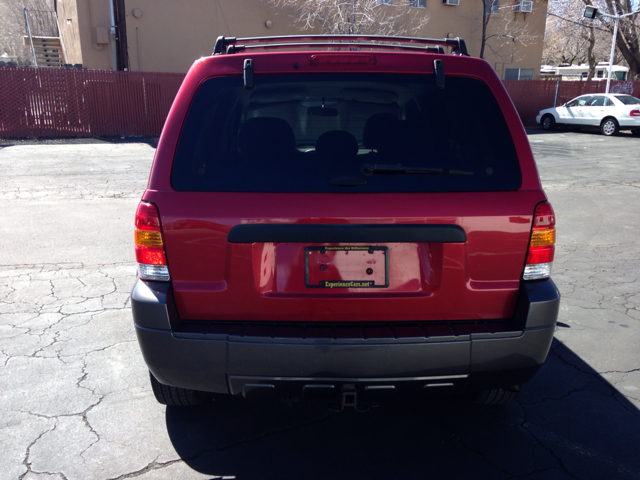 2005 Ford Escape 15