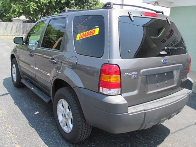 2005 Ford Escape SL 4x4 Regular Cab