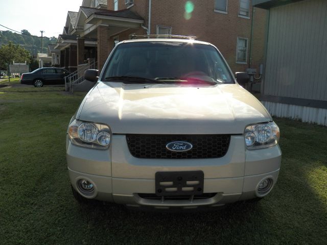 2005 Ford Escape Super