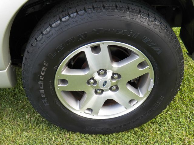 2005 Ford Escape Super