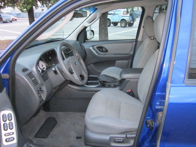 2005 Ford Escape SL 4x4 Regular Cab
