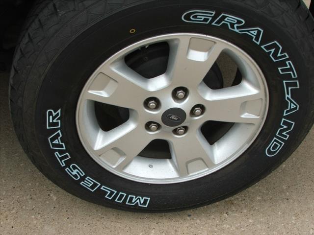 2006 Ford Escape 4dr Sdn Premier 2WD