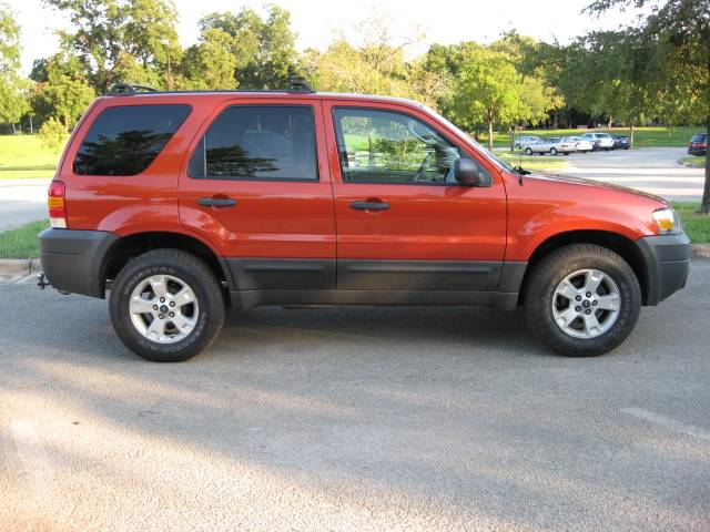 2006 Ford Escape ESi