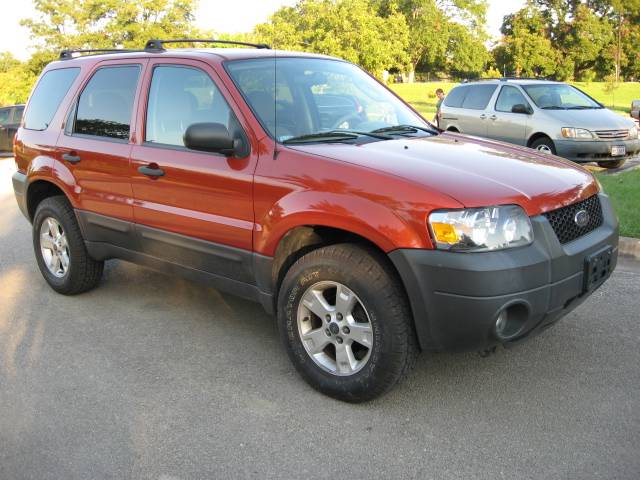2006 Ford Escape ESi