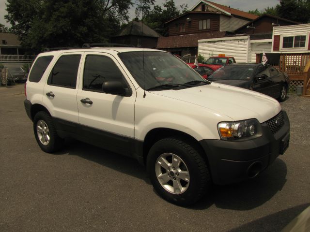 2006 Ford Escape SL 4x4 Regular Cab