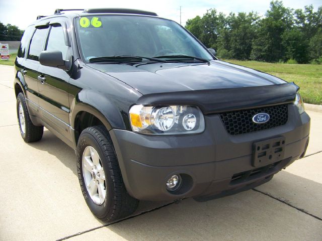2006 Ford Escape 31 FOOT