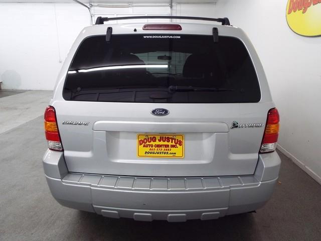 2006 Ford Escape ESi