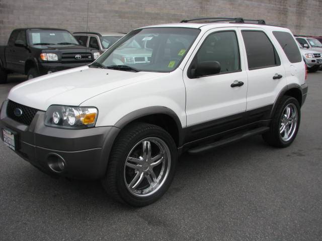 2006 Ford Escape ESi