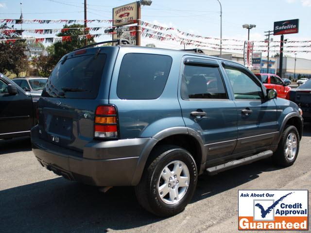 2006 Ford Escape ESi