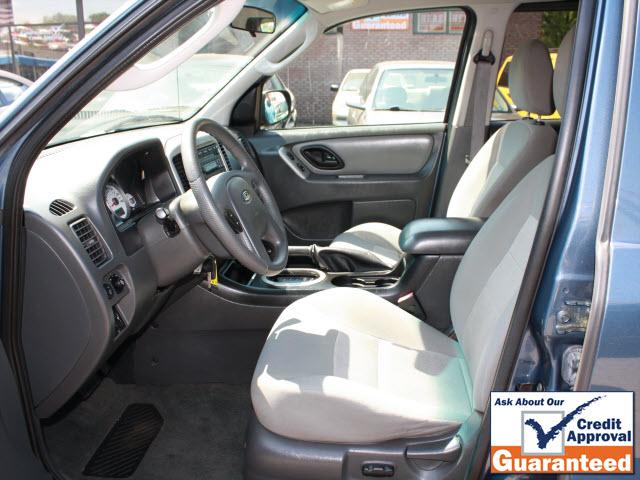 2006 Ford Escape ESi