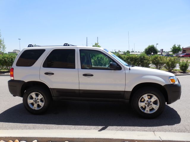 2006 Ford Escape SL 4x4 Regular Cab
