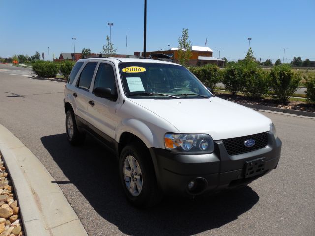 2006 Ford Escape SL 4x4 Regular Cab