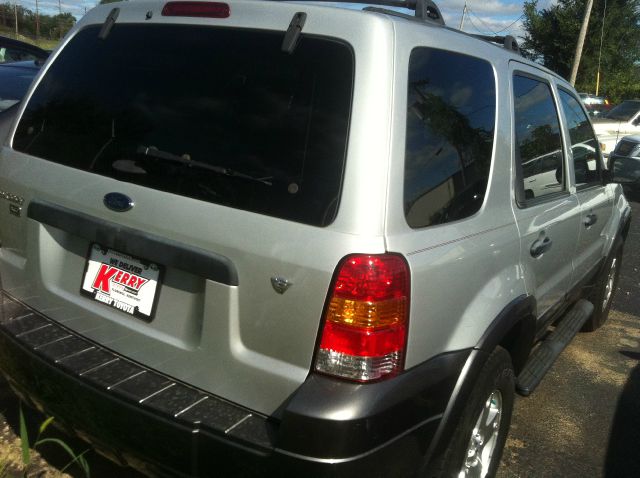 2006 Ford Escape SL 4x4 Regular Cab