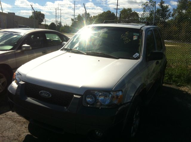 2006 Ford Escape SL 4x4 Regular Cab