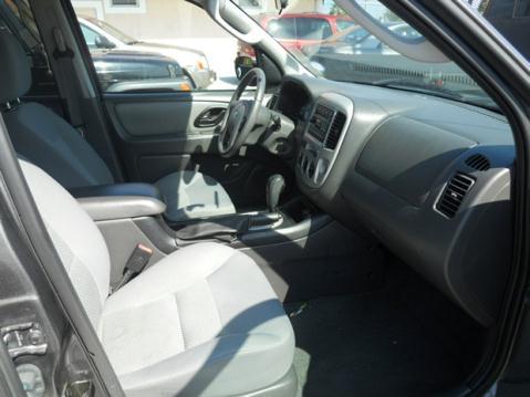 2006 Ford Escape ESi