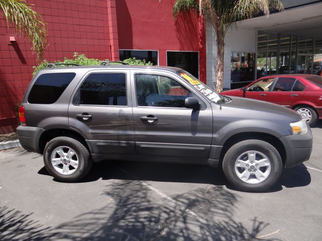 2006 Ford Escape SL 4x4 Regular Cab