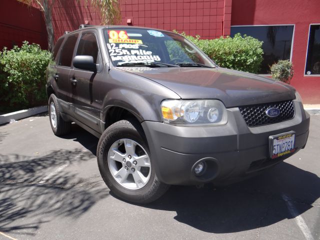 2006 Ford Escape SL 4x4 Regular Cab