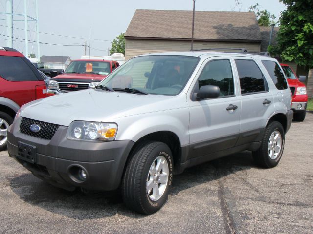 2006 Ford Escape SL 4x4 Regular Cab
