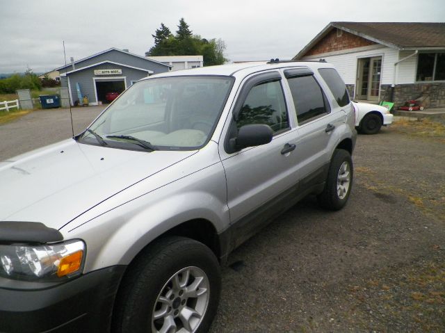 2006 Ford Escape 4dr Sdn Premier 2WD