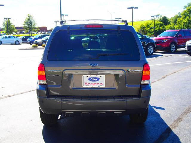 2006 Ford Escape ESi