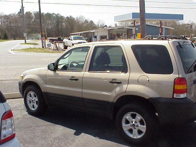 2007 Ford Escape ESi