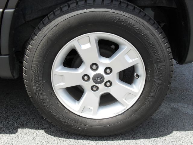 2007 Ford Escape HD Dually 4x4