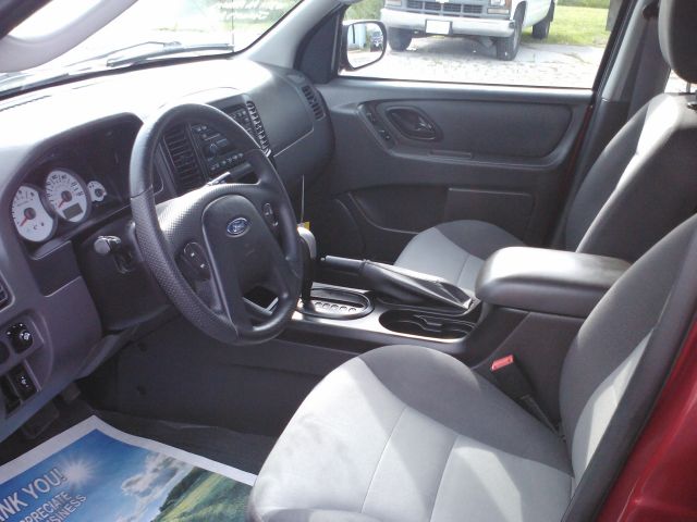 2007 Ford Escape Reg Cab 159.5 WB C5B