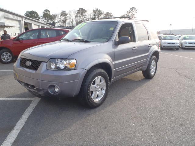 2007 Ford Escape SLT 25