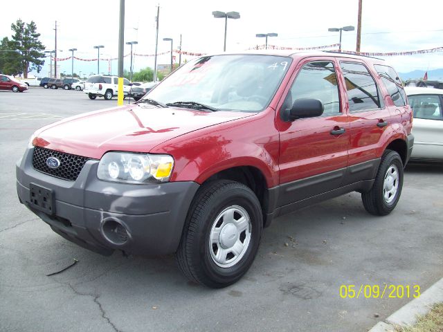 2007 Ford Escape 4dr Sdn Premier 2WD