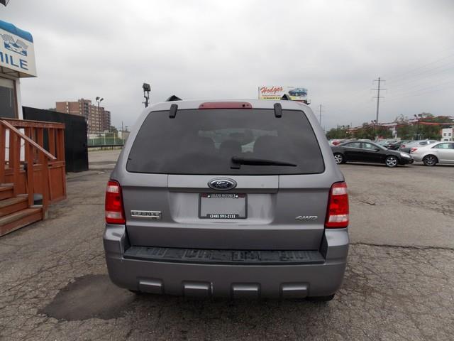 2008 Ford Escape ESi