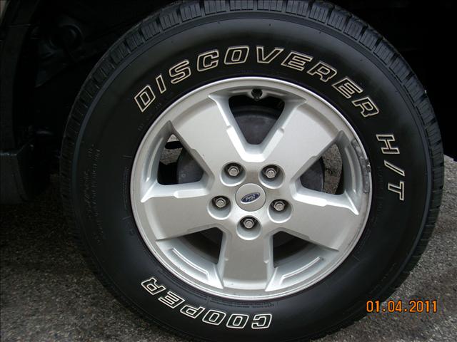 2008 Ford Escape ESi