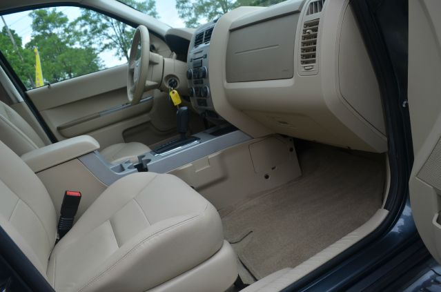 2008 Ford Escape LX Auto V6