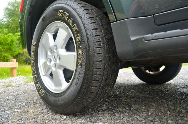 2008 Ford Escape LX Auto V6