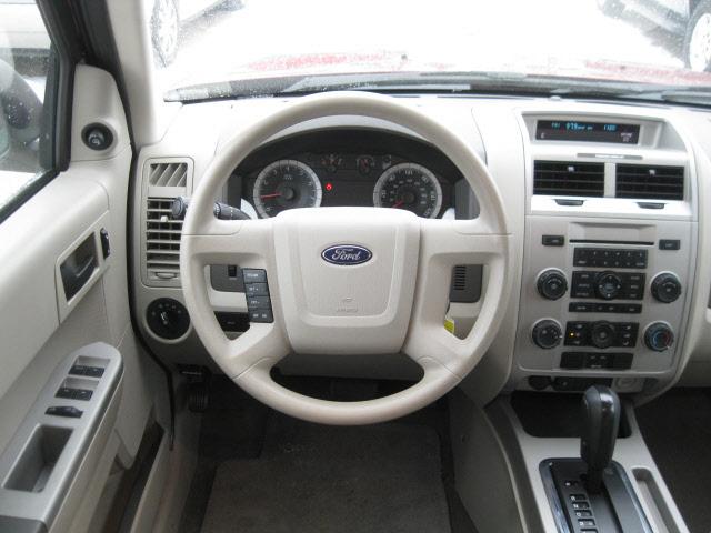 2008 Ford Escape ESi