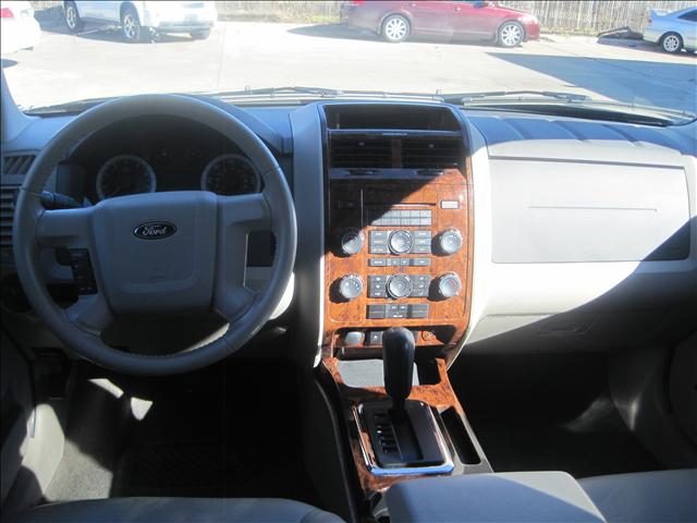 2008 Ford Escape ESi