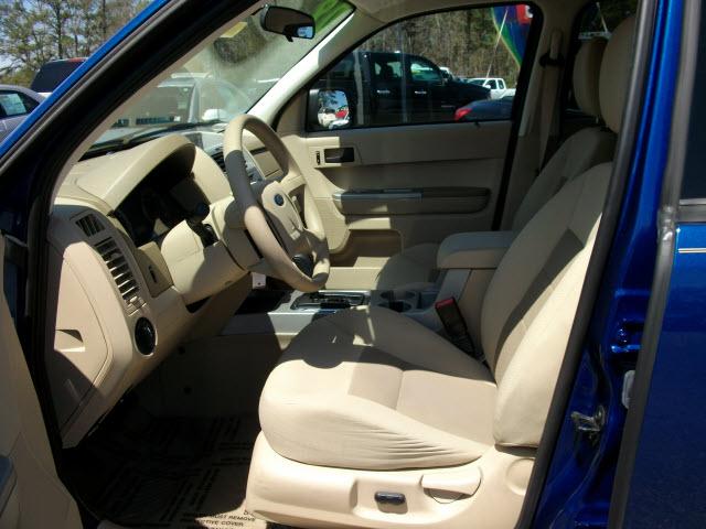 2008 Ford Escape ESi